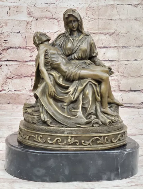 Bronce La Piedad Estatua Del Virgen María Holding Jesús Religioso