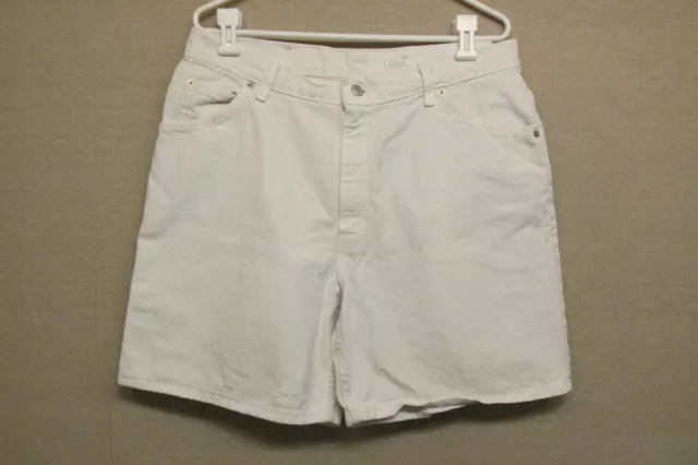 Vintage 1990's Levis 950 White Jean Shorts Women's 16 Size 34 x 6.5 USA