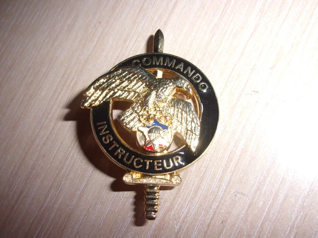 Clip Pour Badge D'instructeur De Conduite (Adi/Pdi) - Fixation Pratique Sur Le Pare-brise