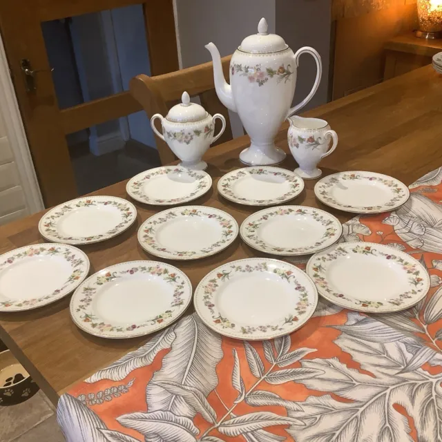 Wedgwood Mirabelle Bone China Coffe Pot Set And Ten Side Plates