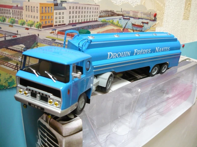 Semi-remorque DAF XF 105 460 Guy Casset – Eligor 1/43, état Occasion