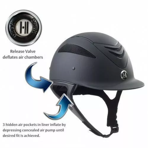 One K Defender AIR Helmet