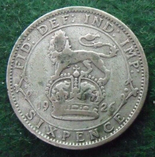 1926 GEORGE V SILVER SIXPENCE  ( 50% Silver )  British 6d Coin.   453