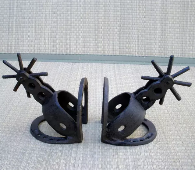 Vintage 2 Rustic Horseshoe & SPURS Iron Metal Bookends Set Western Cowboy Décor