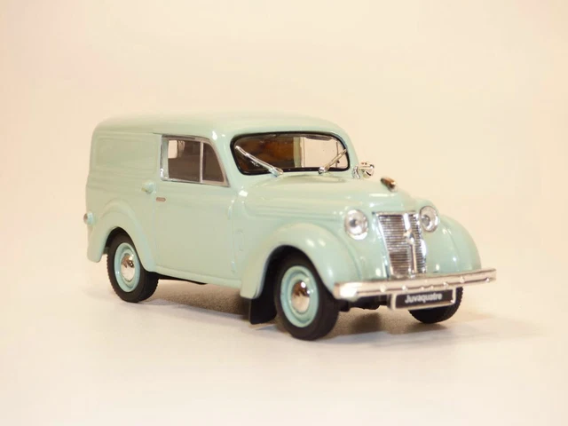 RENAULT JUVAQUATRE vert tolé 1/43 blister