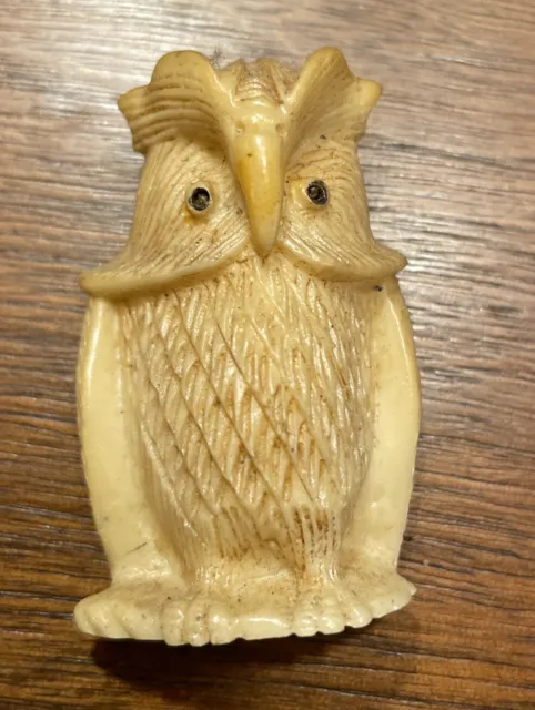oriental carved Owl signed Natsuki