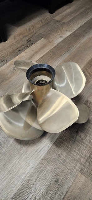 OEM Volvo Penta T3 IPS DUOPROP  3861095 Propeller Set  Front & Rear 23442953