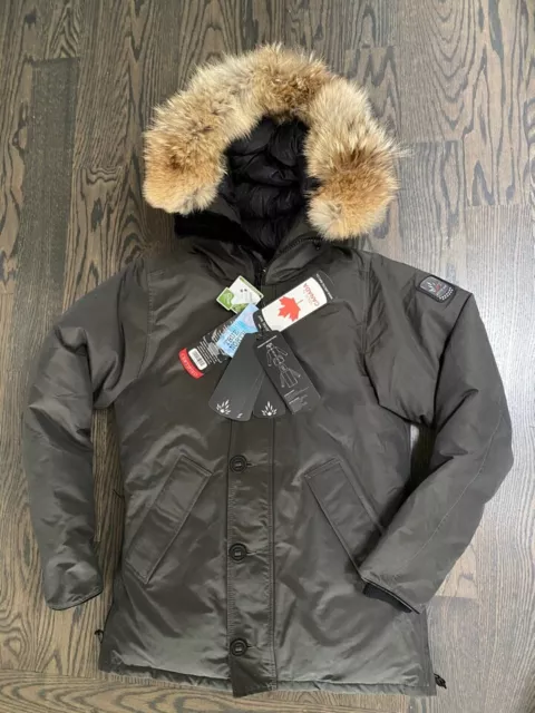 Goose Arctic Bay Toronto parka coyoye  beaver fur made Canada XS S M L MSRP1095$