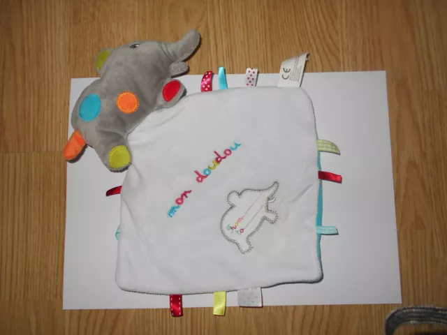 DOUDOU plat carré éléphant gris NICOTOY SIMBA bleu blanc étiquettes