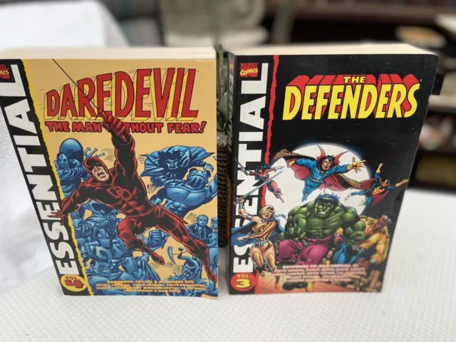 Marvel Essential Defenders Vol.3 2007 Surfer Doctor Strange Hulk  + #4 Daredevil