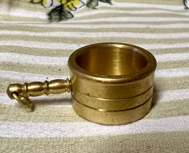 Vintage solid brass cooking pot 3.5cm  miniature collectible suit  dolls house L