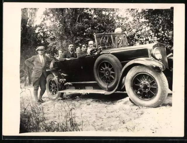 Fotografie Auto Horch 10 /50 1924 /26, Ausflugsgesellschaft mit Luxus-Cabriolet