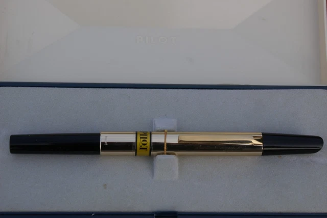 Stylo Plume Réplique Ancien Modèle - Marron Et Chrome - Neuf Avec étui Et Réservoir - Collection