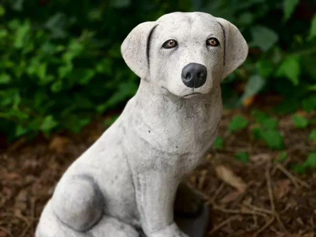 Golden retriever statue Concrete labrador figure Labrador dog sculpture memorial 3