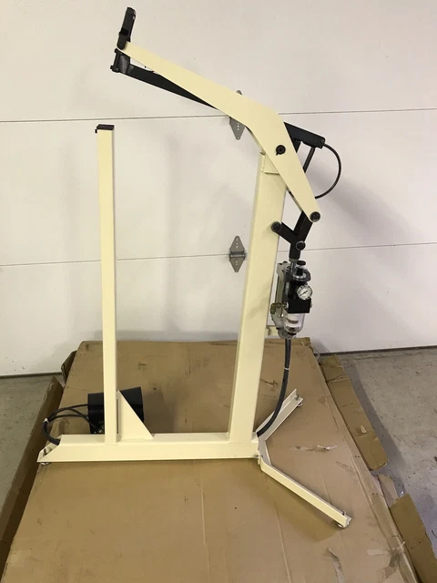 CCC PC250C Pneumatic Industrial Box Stapler Carton Closing Company Bottom Clinch