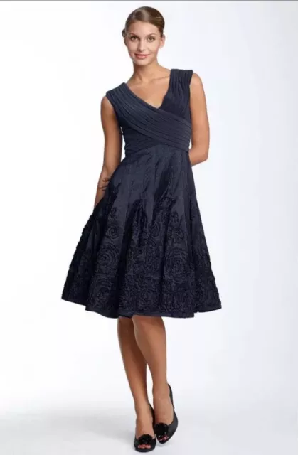 Adrianna Papell Matte Jersey & Taffeta Dress SIZE 2 Black