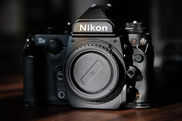 Repair Nikon DF digital SLR camera w/ Nikon 50mm 1.4D Black 16.2 MP US Seller