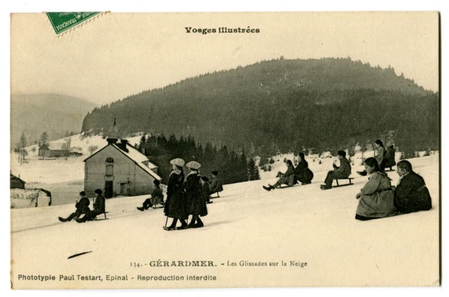 CPA 88 Vosges Gérardmer Slides on the Snow Animated