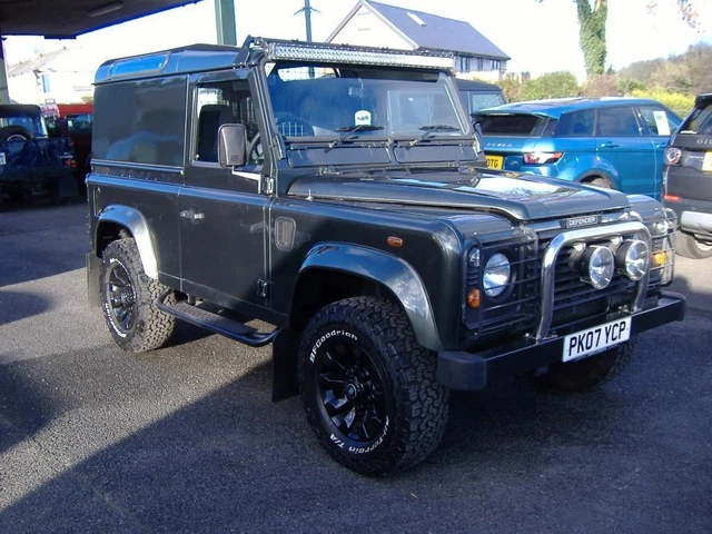 2007-land-rover-defender-90-county-td5-hardtop-2-5-90-td5-county-hard