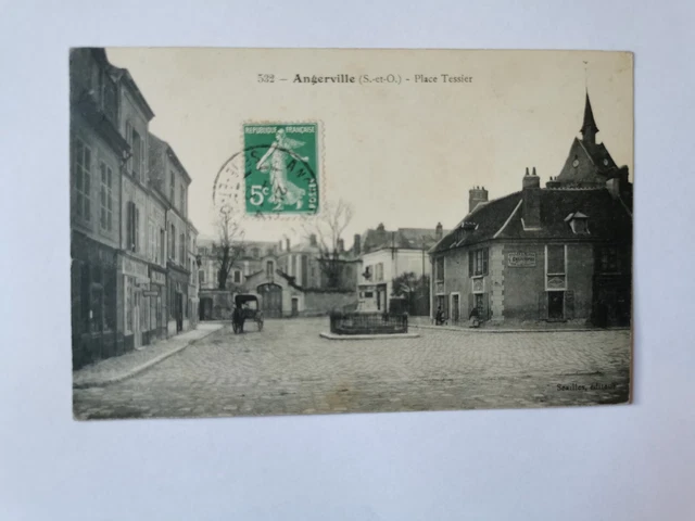 CPA 91 ANGERVILLE - Place Tessier