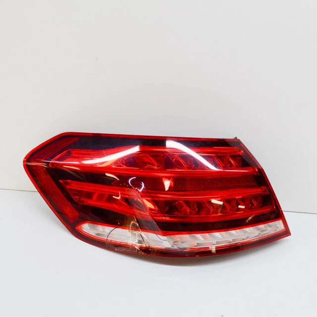 Feu arrière LED côté gauche pour MB E W212 220 BlueTEC A2129060703 2016