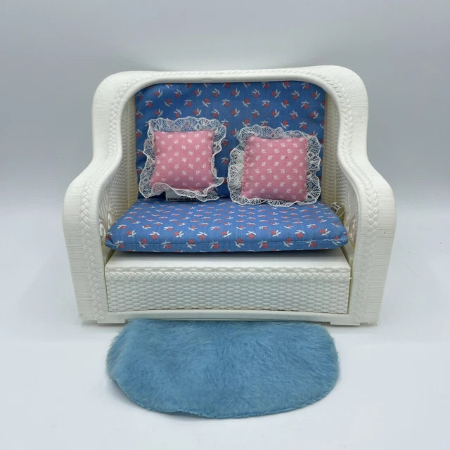 VINTAGE MATTEL 1983 BARBIE Dream House Cottage Faux White Wicker Couch