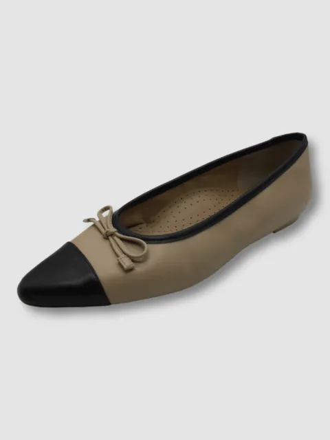 $199 Neiman Marcus Women Beige Leather Slip-On Pointed Toe Flat Shoe Sz US 9 & 8