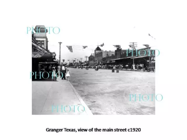 OLD POSTCARD SIZE PHOTO OF GRANGER TEXAS VIEW OF THE MAIN STREET c1920