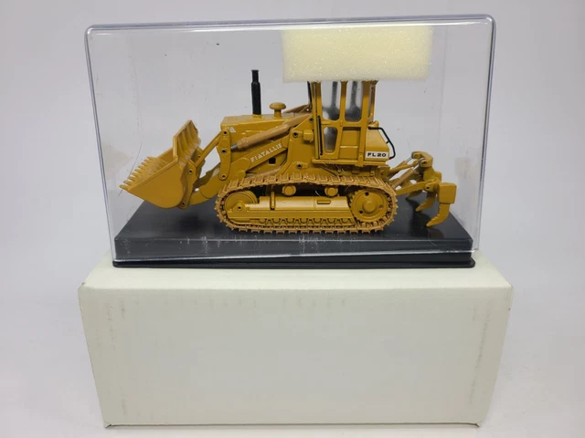 Fiat-Allis FL20 Track Loader with Ripper and Cab - Old Cars 1:50 Scale #60100 Fiat-Allis FL20 Track Loader with Ripper and Cab - Old Cars 1:50 Scale #60100