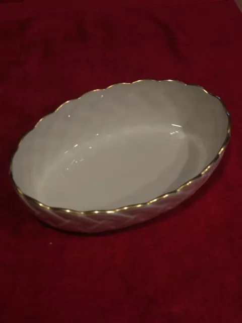 Lenox China Scalloped Lattice Basket Weave Oval Serving Bowl Ivory w/Gold Trim