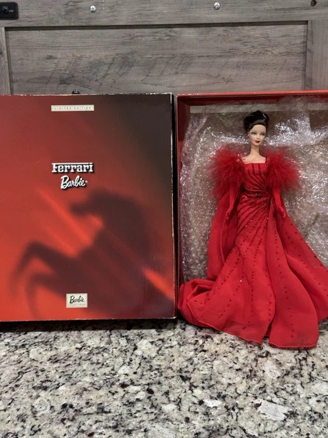 BARBIE FERRARI RED Gown Limited Édition Doll Mattel NRFB EUR 290,00 - FR