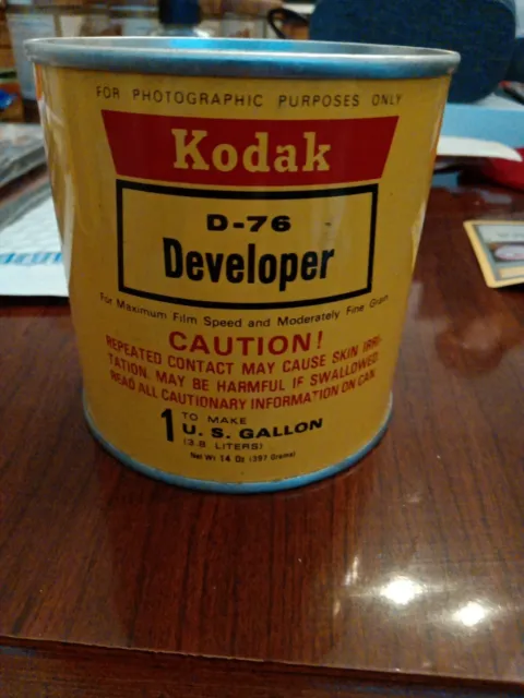 Lata vintage Kodak Developer d-76 sin abrir década de 1950 década de 1960