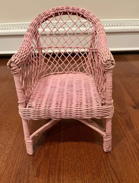 Vintage Doll Sized Pink Wicker Chair 12“ X 10.5“ X 7.5“￼