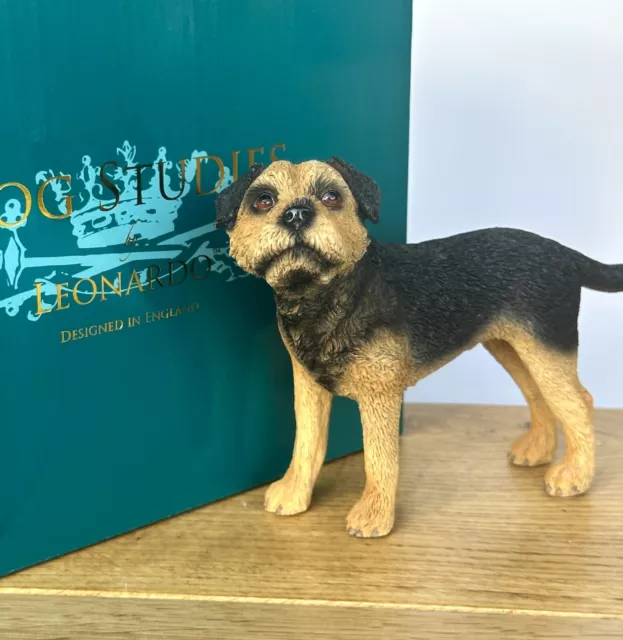 Border Terrier figurine ornament decoration sculpture Leonardo range gift boxed