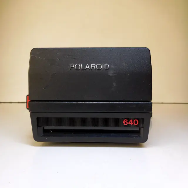 N23.536 Polaroid 640 Camera Analogue Instant Black Vintage USA