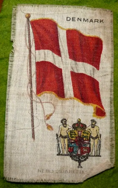 5/22 Nebo cigarettes silk flag Denmark  Publicité soie ancien drapeau Danemark