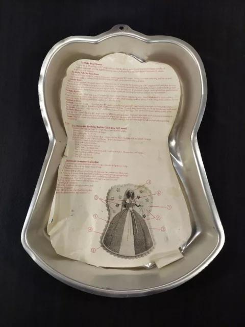 Barbie 1998 Wilton Cake Pan Model 2105-3550 Mattel