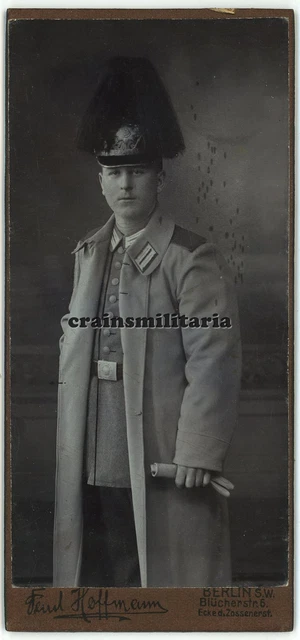 Orig. Foto CDV Portrait Soldat mit Pickelhaube Paradebusch Mantel in BERLIN