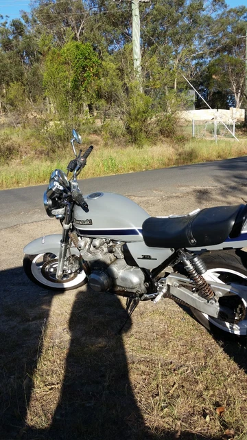 Kawasaki Zephyr 1993 motorbike