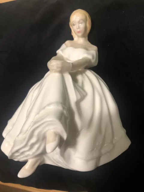 Vintage Royal Doulton Figurine Ornament - Heather  HN  2956