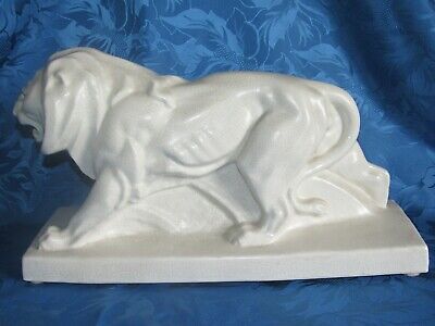 09G2 Ancienne Statue Lion Blanc Faience Craquelee Art Déco Signée Made In France