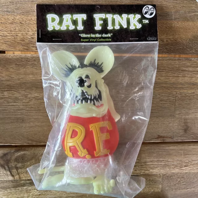 RATFINK Rat Fink Sofubi Figure Glow in the dark Dune  ed roth mooneyes japan