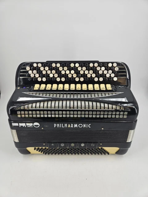 Philharmonic Chromatic C system 120 bass accordion