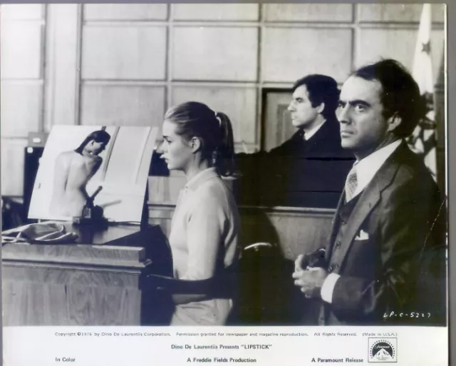 Vintage Photo 1976 Margaux Hemingway court room scene in Lipstick