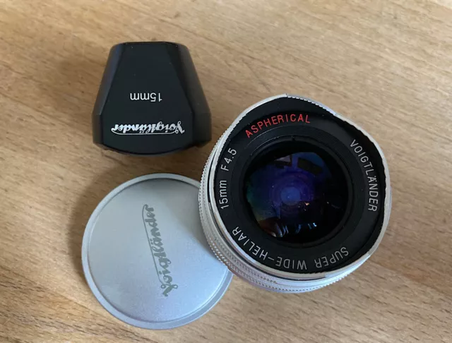 Voigtländer Super Wide-Heliar 15mm F/4.5 Weitwinkel mit M39 Anschluss