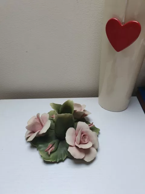 Vintage CAPODIMONTE schöne Porzellanrosen Blumen dekoratives Ornament Italien