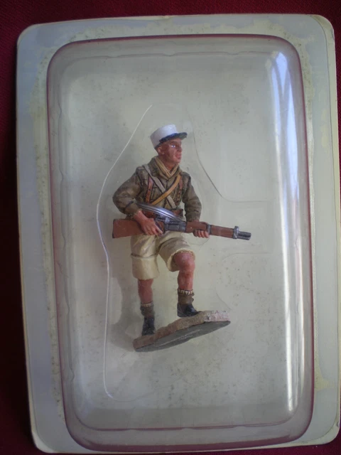 figurine Hachette Légionnaire Lieutenant Porte Drapeau 13e DBLE 1945