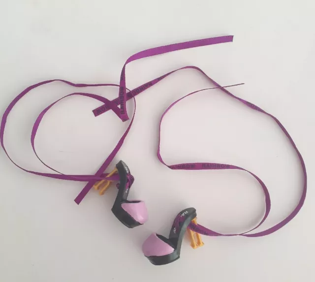 Rainbow High Dolls Clothes. Emi Vanda Series 3 Fab Original Lace Up Shoes.