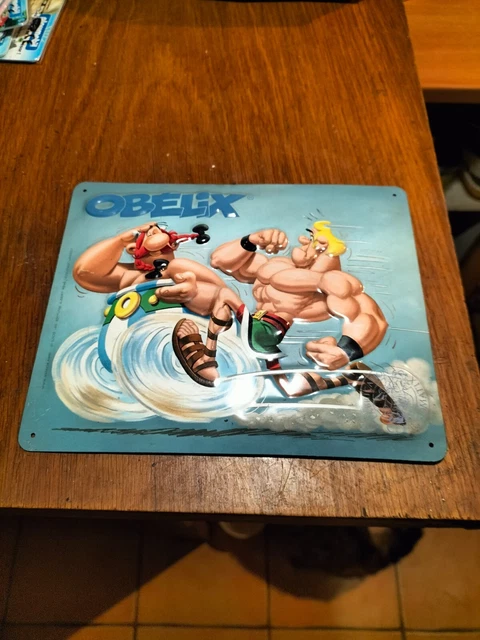 Boite en tôle lithographiée Astérix et Obélix