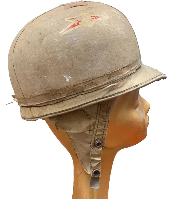 Bonhams Cars : A Les Leston 'Grand Prix' helmet by Everoak